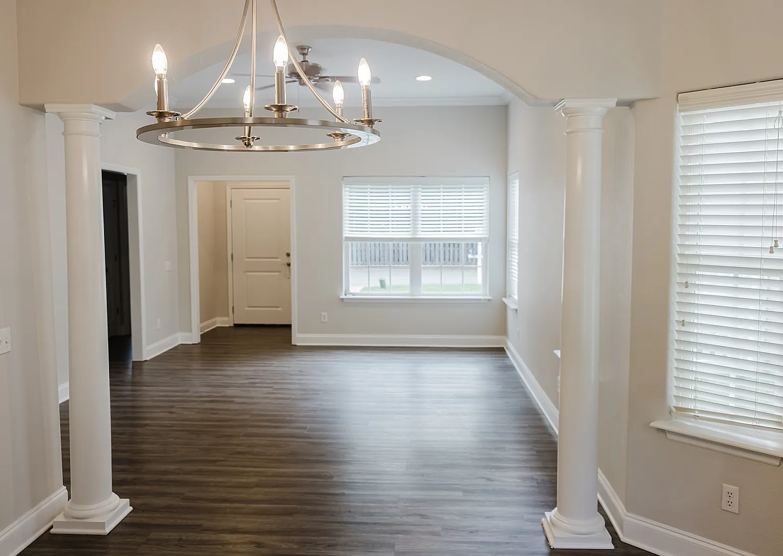 3 bed, 1162 sqft, $1,950 — Photo 3