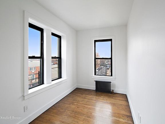 5th image of 2504 44th St APT 8