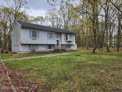 2167 Cardinal Dr, Bushkill, PA, 18324