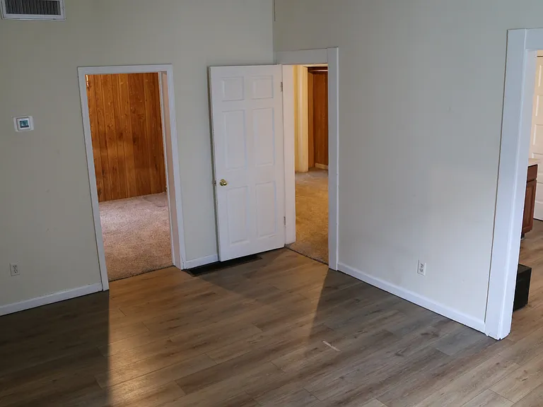 1506 E Raymond St — Photo 4