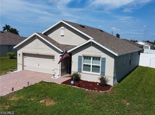 328 SW 24th Pl, Cape Coral, FL 33991