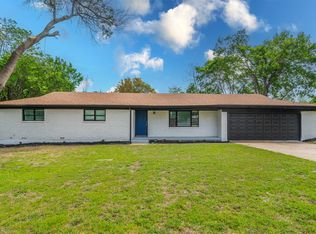 7200 Marilyn Ln, North Richland Hills, TX 76180