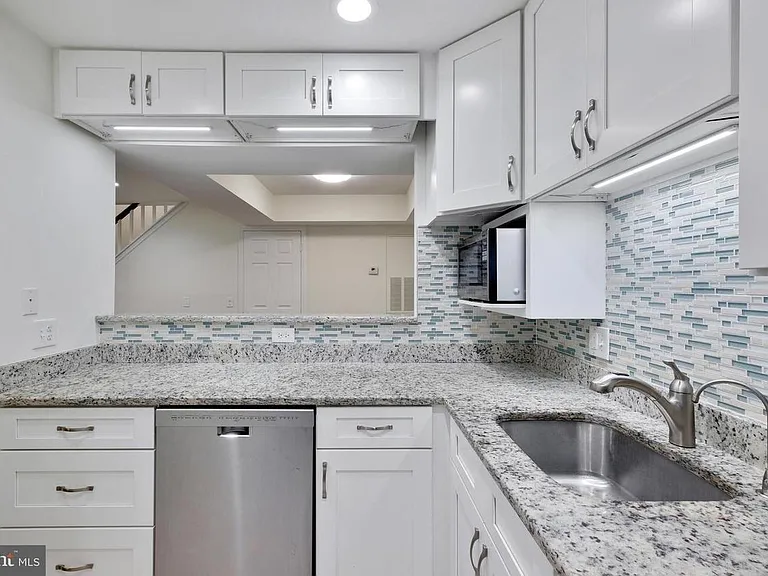5804 Inman Park Cir #390 — Photo 11