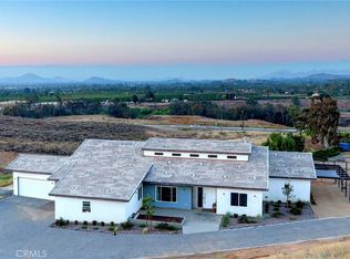 9449 Equestrian Dr, Riverside, CA 92503