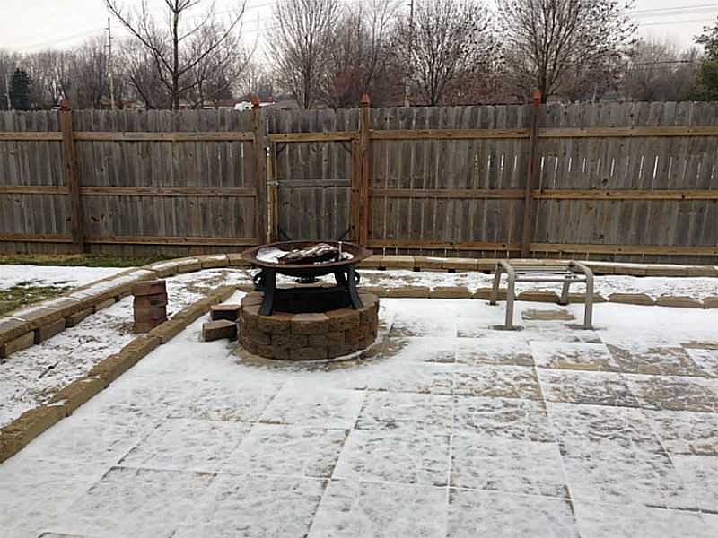 2nd image of 2128 Longleaf Dr