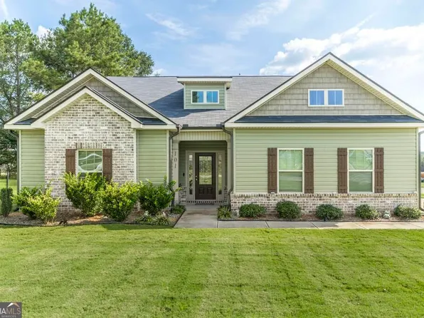 101 Lynn Wright Dr, Perry, GA 31069