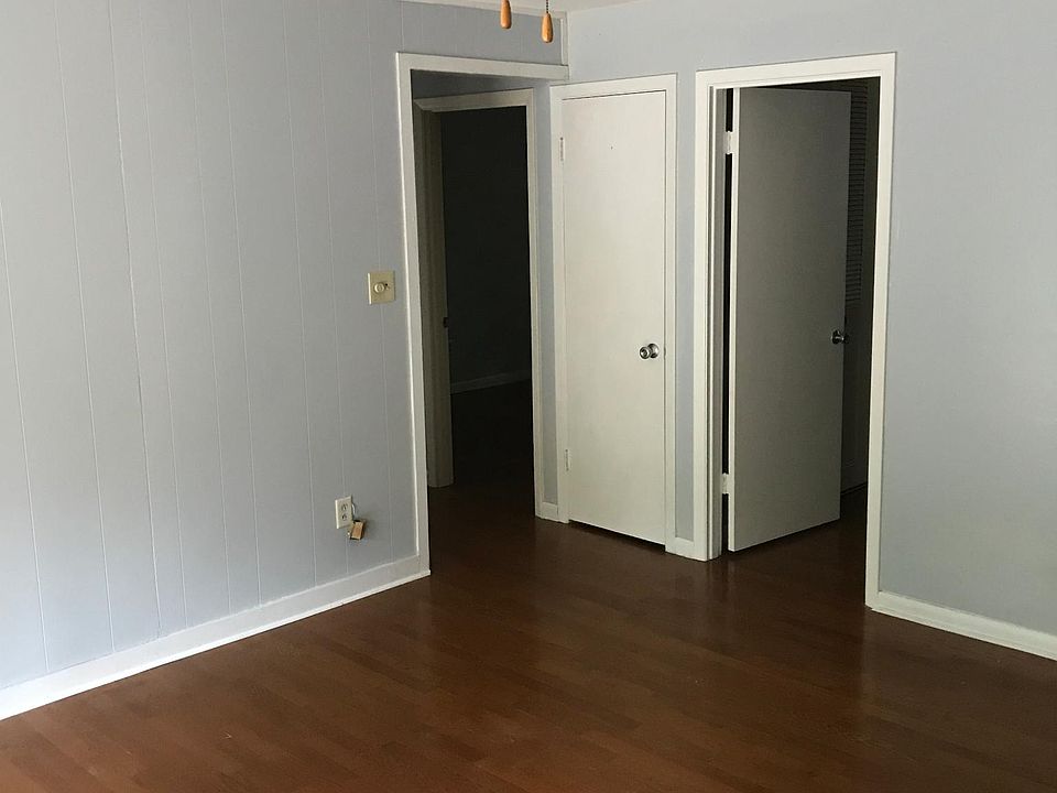 2nd image of 4122 NW 19th Pl