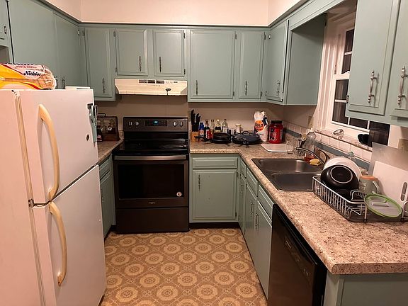 4th image of 1322 Cedarwood Dr #59D