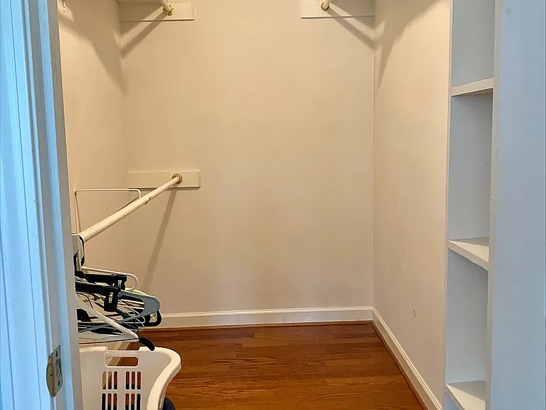 Walk in Closet