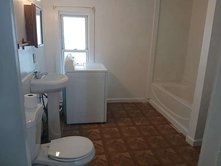 21-23 Brown St — Photo 4