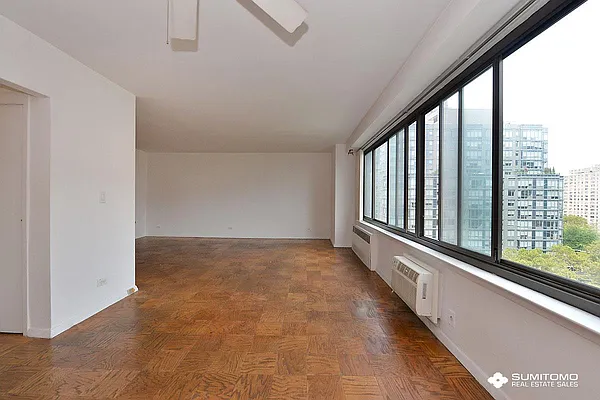 Rented by Sumitomo Real Estate Sales | media 14