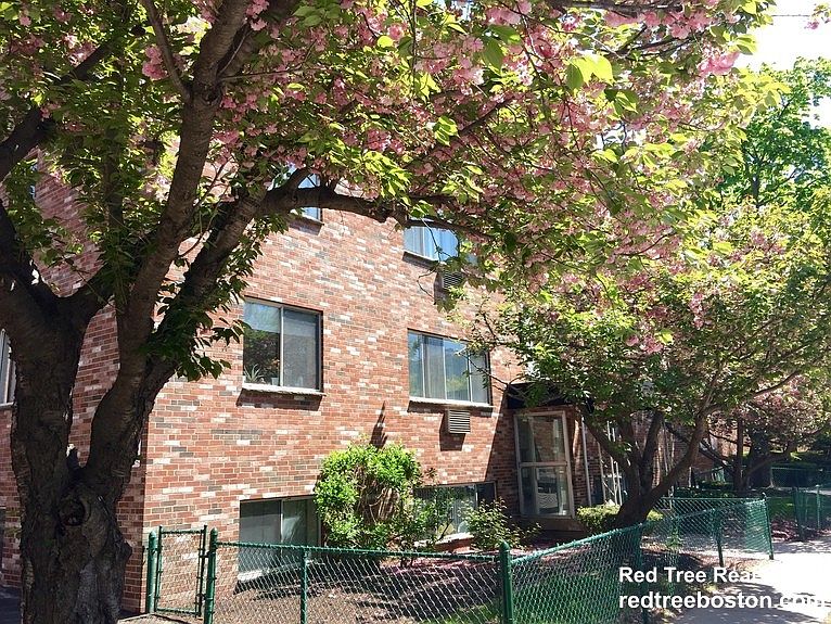 2nd image of 75 Gardner St #7B