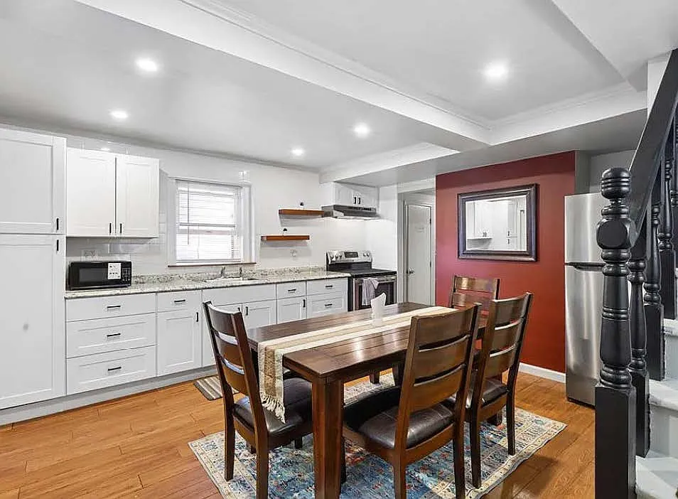 4 bed, 1.5 bath, $3,300 — Photo 3