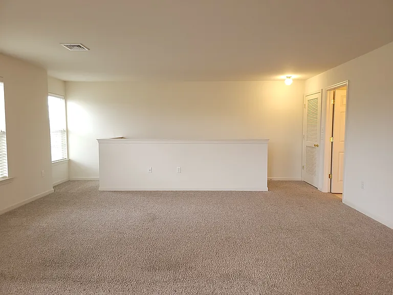 1322 Hammon Ave — Photo 2