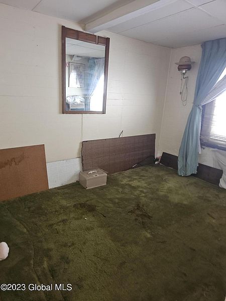 5th image of 606 Livingston Avenue