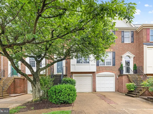 3911 Charles Ave, Alexandria, VA 22305