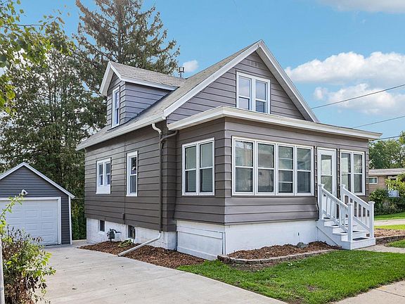 3rd image of 201 N Concord AVENUE