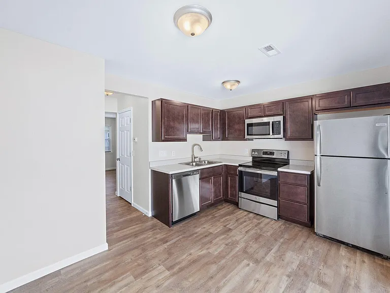 361 E Cherry St #361 — Photo 4