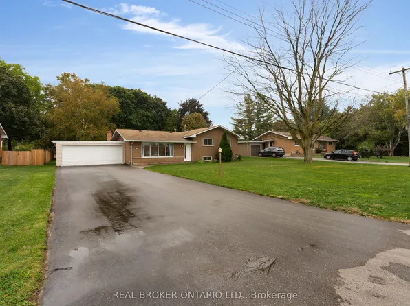 17 Locke Ave, Clearview, ON L0M 1S0