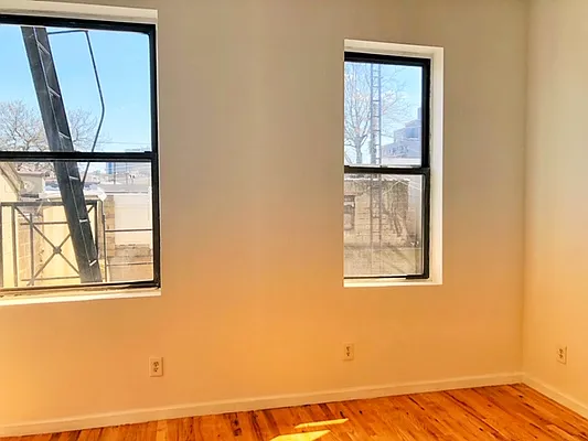 Rented by Friedman Roth Realty | media 11