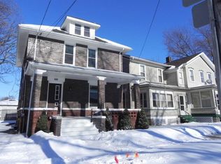 592 E Downer Pl, Aurora, IL 60505