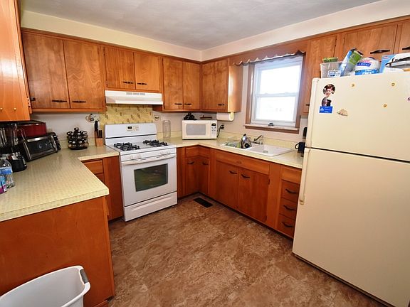 5th image of 2152 Wilshire Dr
