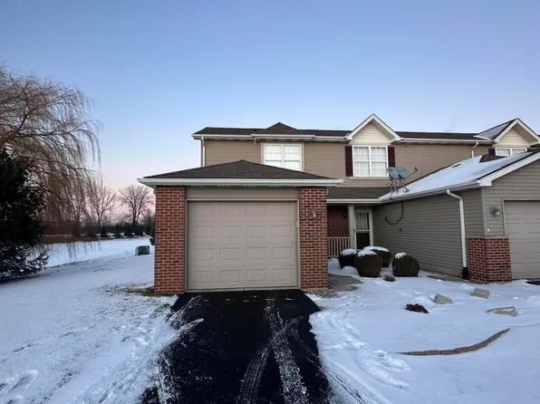 847 Flagstone Dr, Dyer, IN 46311