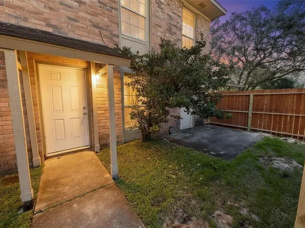 1902 Avenue B, Katy, TX 77493