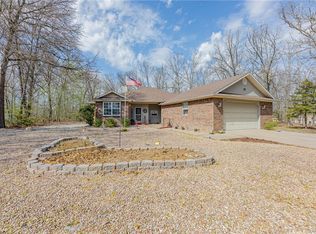 27 Hurlford Ln, Bella Vista, AR 72715
