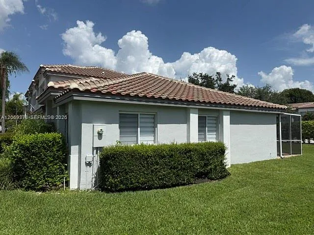 20861 NW 3rd Ln #20861 — Photo 4