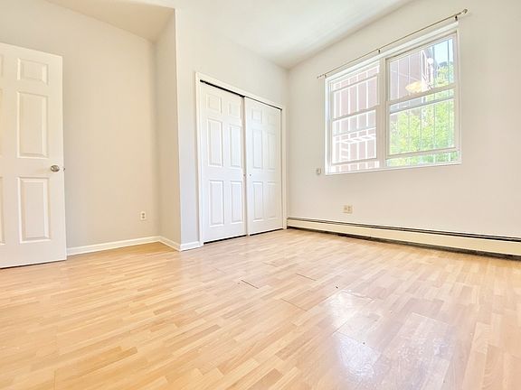 5th image of 347 Franklin Ave APT 1