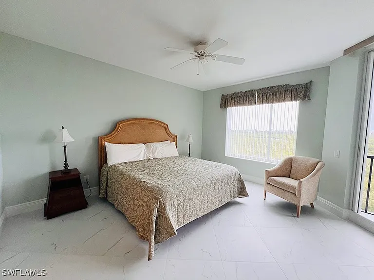 425 Cove Tower Dr #902 — Photo 19
