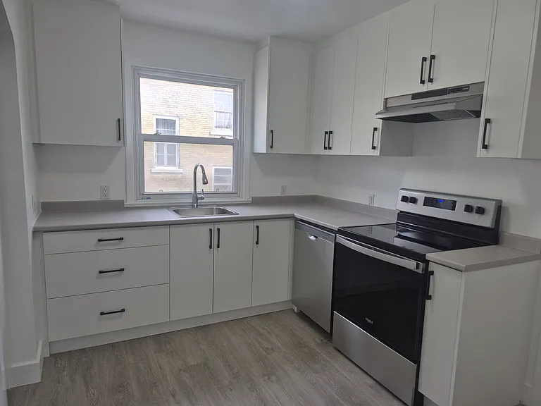 649 Rideau St #5 — Photo 14