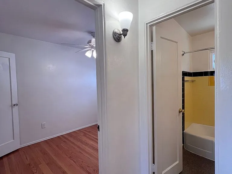 4720-34 Wilson Ave #4726 — Photo 8