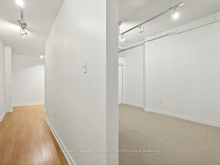 120 Jackson St W — Photo 17