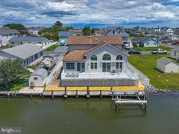 3rd image of 10427 New Quay Rd