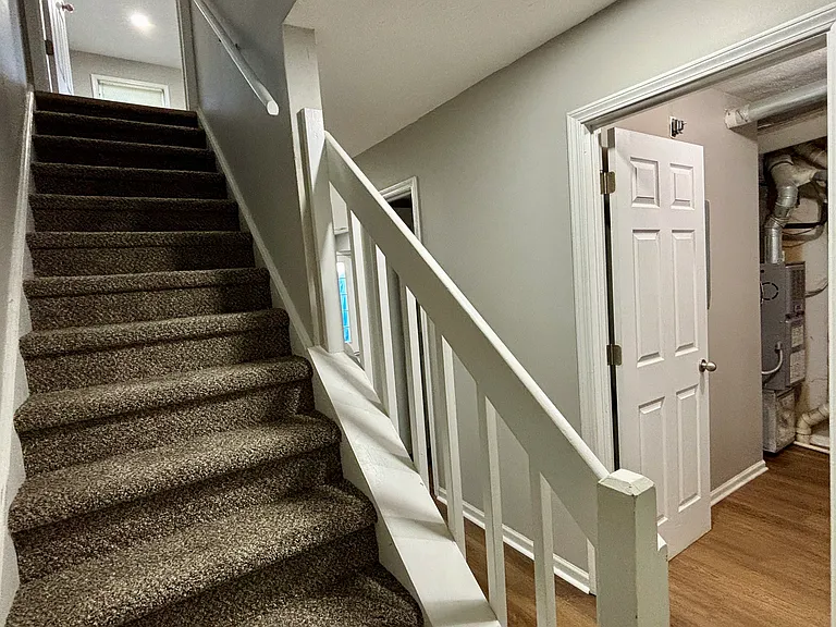 6086 Southbay Dr — Photo 20