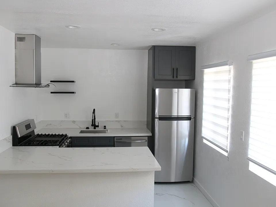 1704-1732 N Sierra Bonita Ave #1728.3