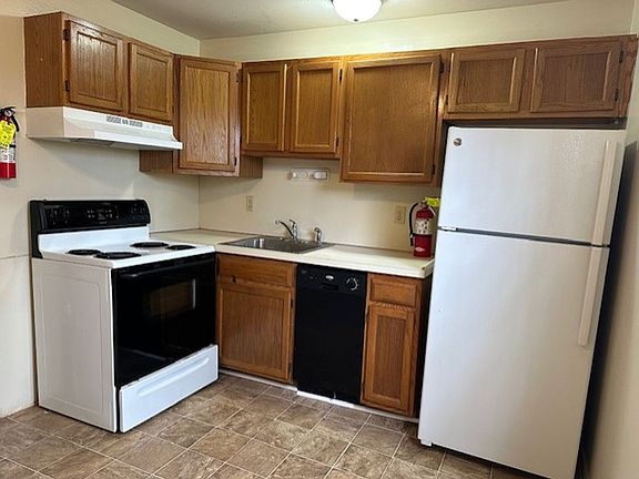 5th image of 696 Walborn Ln #16