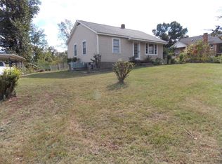 1631 W Wood St, Paris, TN 38242