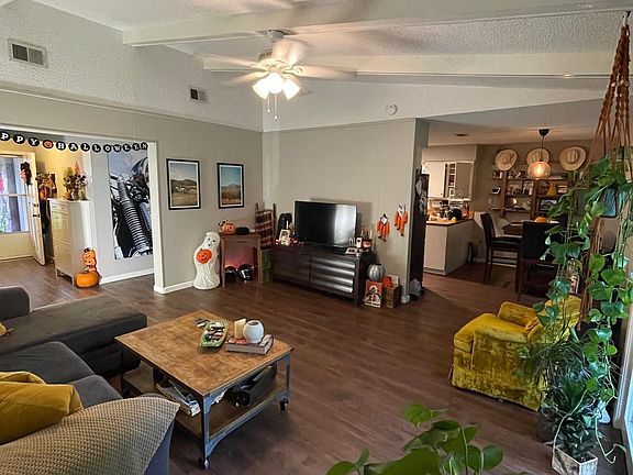 5th image of 10215 Oak Hollow Dr
