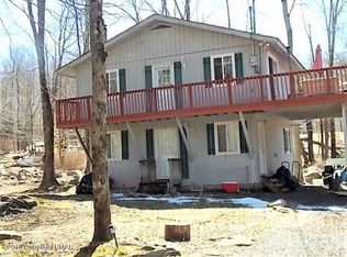 387 Ridge Rd, Pocono Lake, PA 18347