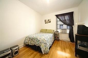 1st image of 6457 N Washtenaw Ave APT 1