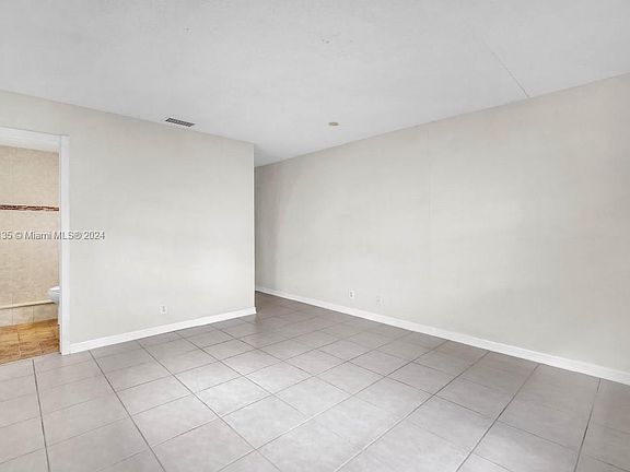 4th image of 1721 NW 48th Pl