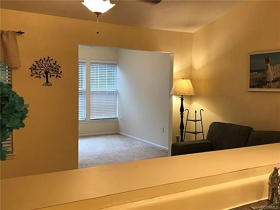 5th image of 3112 Wallaby Trce APT 509