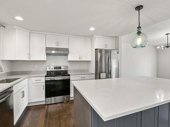4th image of 129 152nd Pl SE