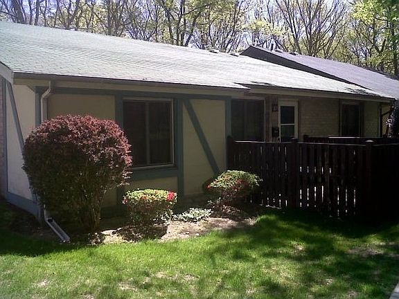 2nd image of 275 Sagamore Hills Dr