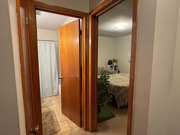 5th image of 1625 Maine Dr