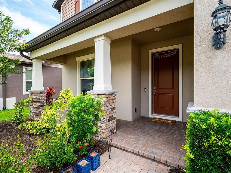 18929 Birchwood Groves Dr — Photo 3