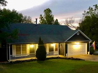 2661 N Old Wire Rd, Fayetteville, AR 72703